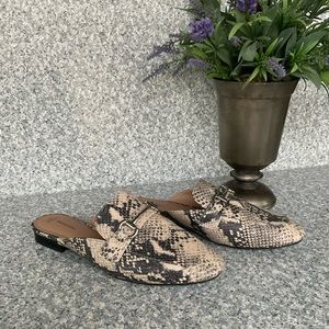 Time and Tru Animal print Mules